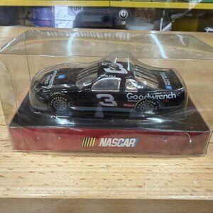 2004 Dale Earnhardt #3 Nascar Glass Collectible Ornament